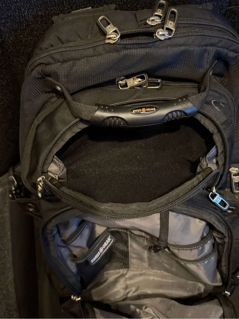 SwissGear SA3239 ScanSmart TSA Laptop Backpack 17” Airflow Travel School Work